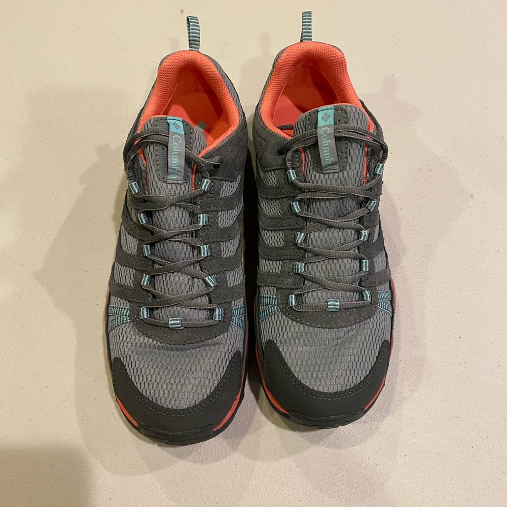 Columbia waterproof hiking shoes